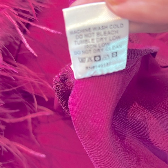 HYFVE SHORT FLIRTY FUN SKIRT  SIZE M FEATHERED  BOTTOM SIDE ZIPPED NWT - Picture 13 of 15